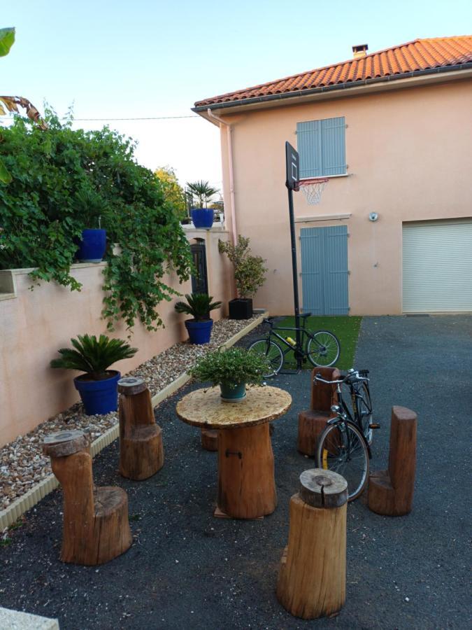 Logement Martine Rouffignac Saint-Cernin Exterior photo